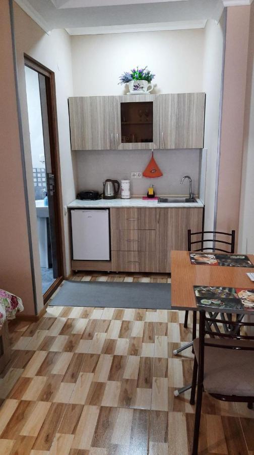 Hotel Central Kutaisi Dış mekan fotoğraf